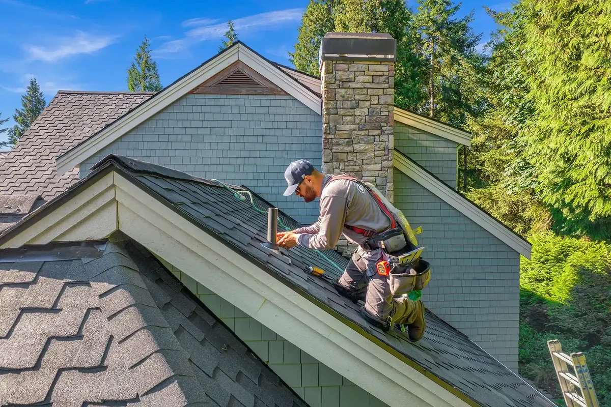 Choosing the Right Roofing Material for Longlasting