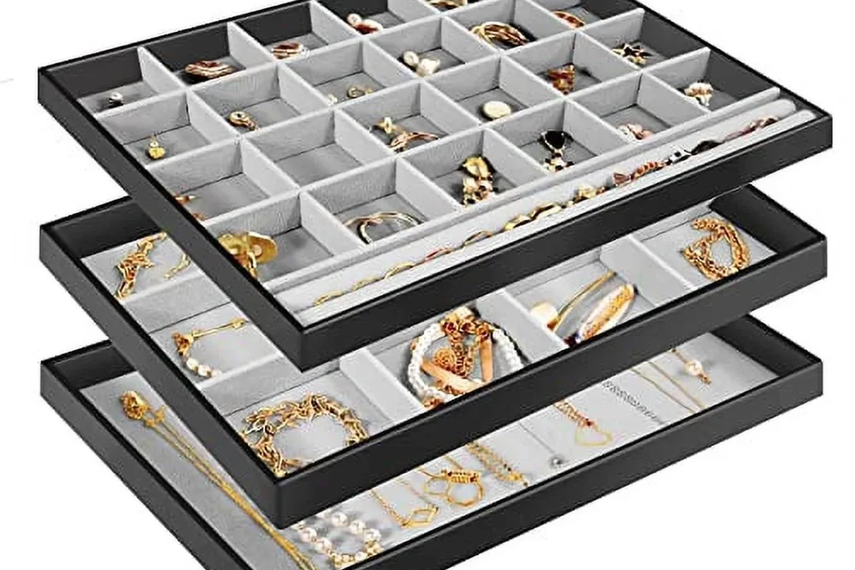 Drawer Organizer vs Stackable Trays Which Is Best in the UAE