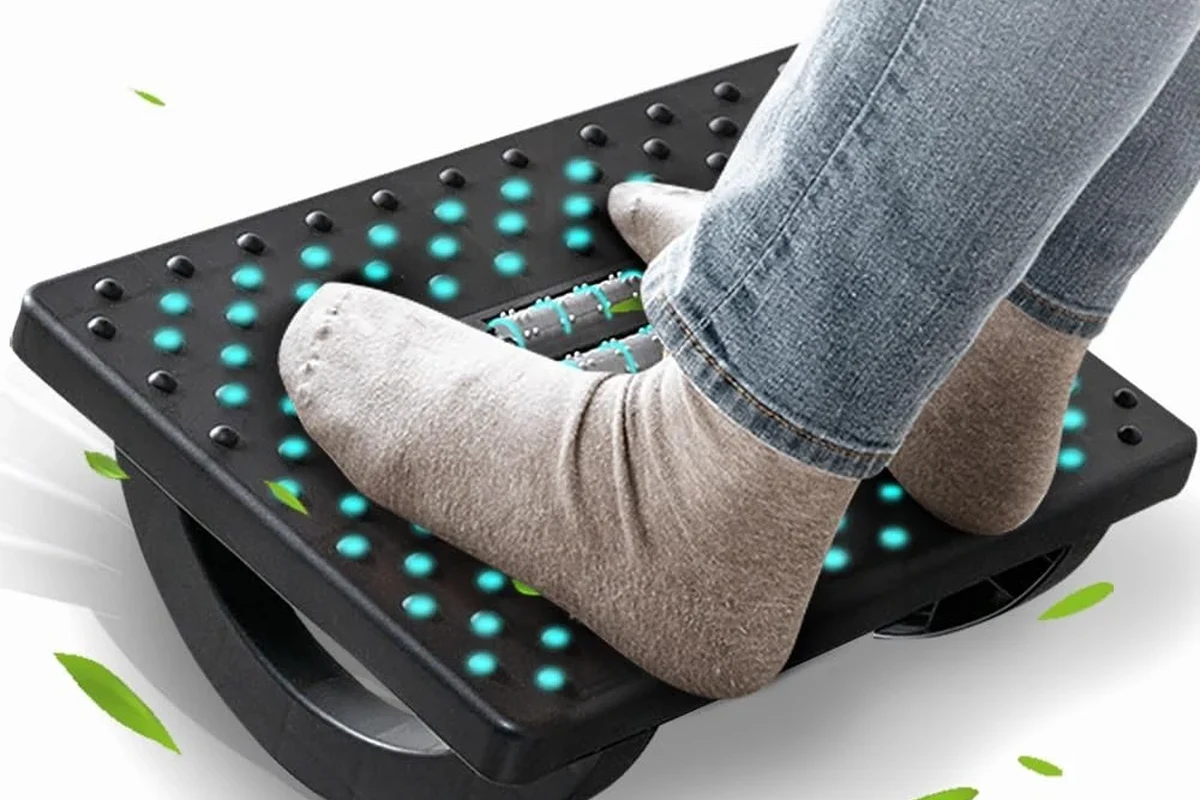 Footrest vs Rocking Footrest Which One Boosts Your Comfort in the UAE