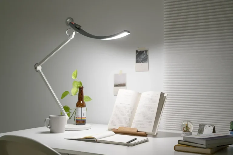 Desk Lamp Buying Guide: What to Look for for Perfect in the UAE