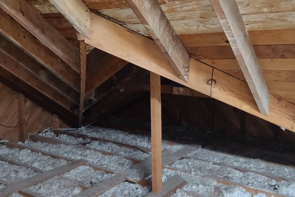 Cost to Hire Contractor for Sagging Roof and Save on Repairs