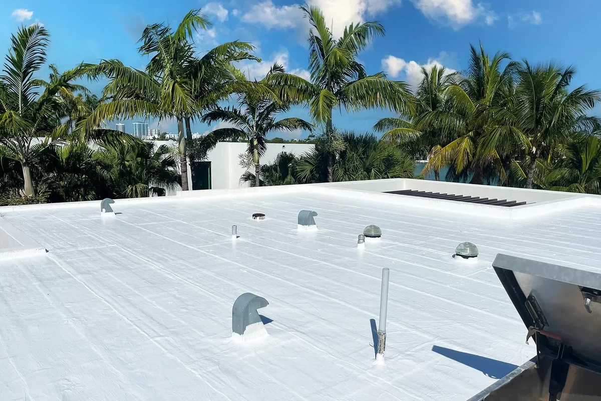 How to Coat a Flat Roof for Longlasting Protection