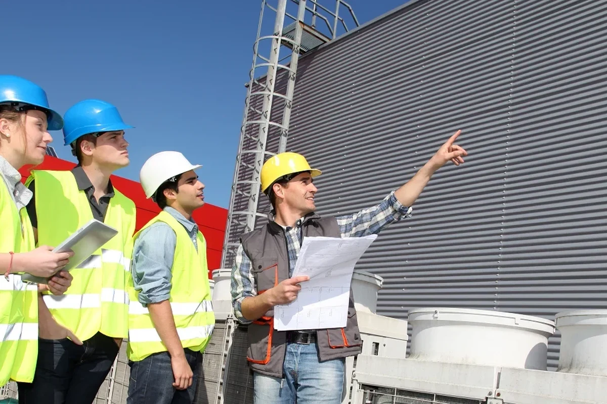 How to Use a Safety Harness on a Roof for Maximum Protection