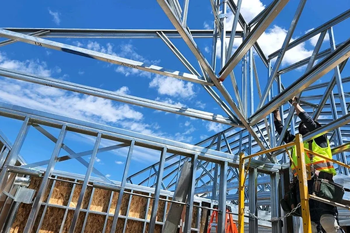 How Do You Build a Roof for Strength and Durability at Home