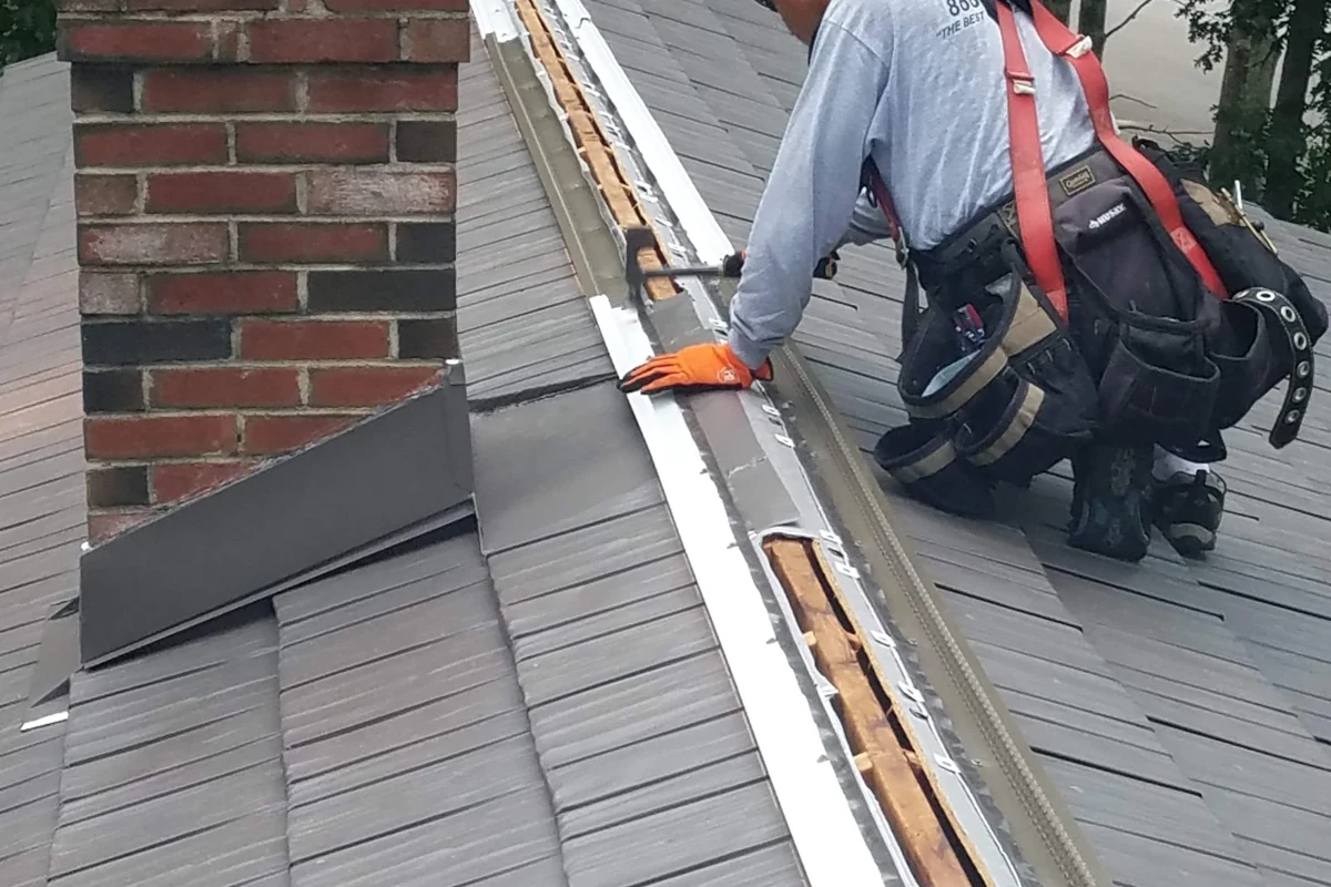 Metal Ridge Vent for Metal Roof Enhance Ventilation