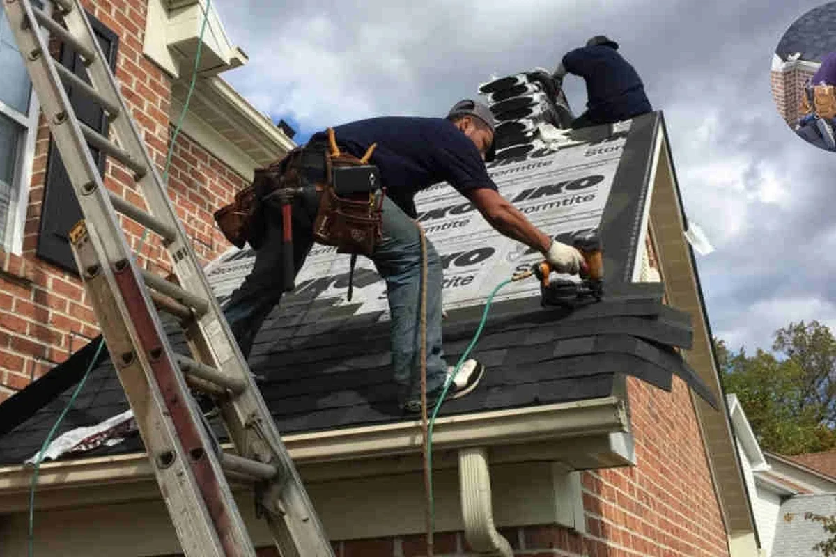 Why Is a Shingling Hammer Ideal for Roofing Work