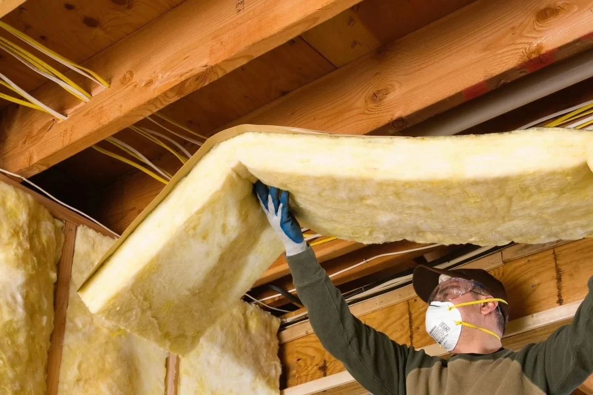How to Put Insulation in the Ceiling for Better Energy in the UAE