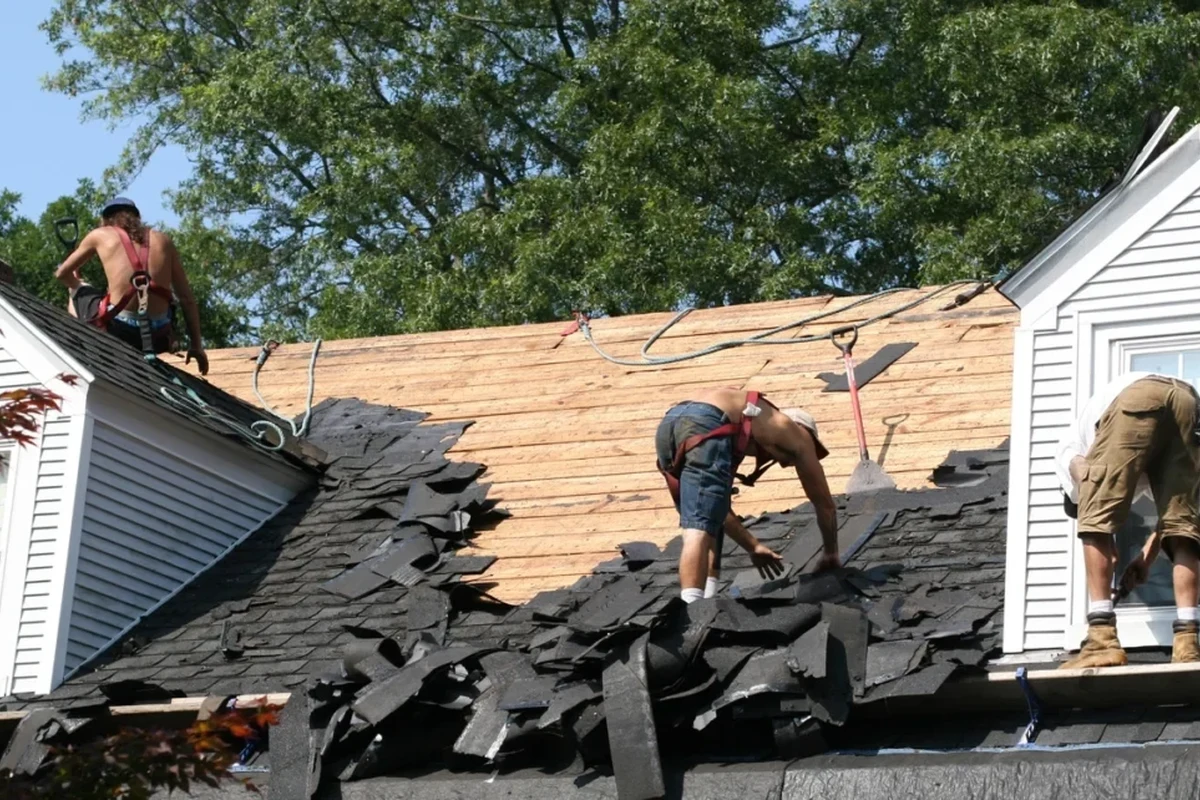 How Much Is Roof Replacement Cost and What Factors