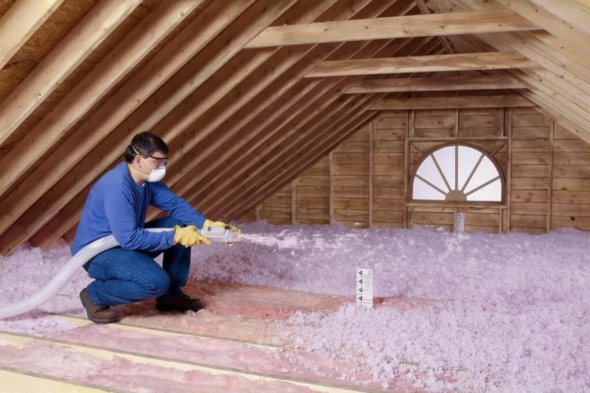 How Much to Blow Insulation in Attic for Energy Savings Tips in the UAE