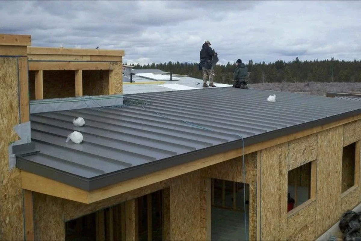 How to Install Metal Roofing on a Flat Roof for Lasting