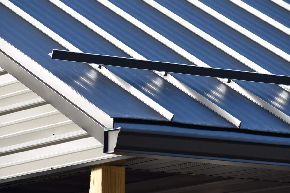 How to Repair a Tin Roof and Extend Its Lifespan Effectively